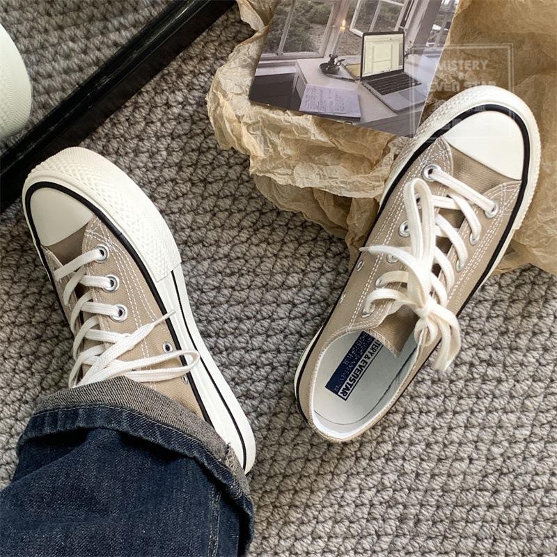New Product Hot Sale New Platform Milk Tea Color Canvas Shoes 5615 New Color