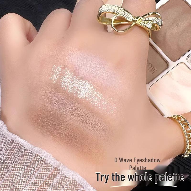 All-in-One Three-Color Matte Shimmer Highlighter & Contour Palette