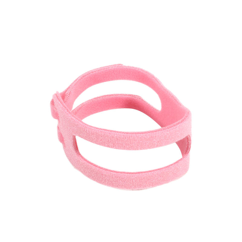 

1PC Sports Wrist Wrap Lightweight Breathable Fitness Compression Wrist Brace Support for Basketball Badminton and Athletic Training One Size