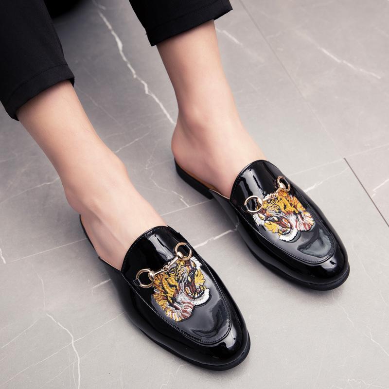 

Летние новые яркие кожаные тапочки-мешки на голову, мужские туфли без каблука, повседневные ленивые сандалии из кожи, могут быть 38