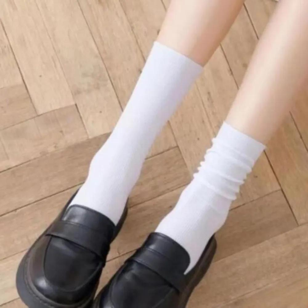 Women's Breathable Loose Fit Ribbed Crew Socks