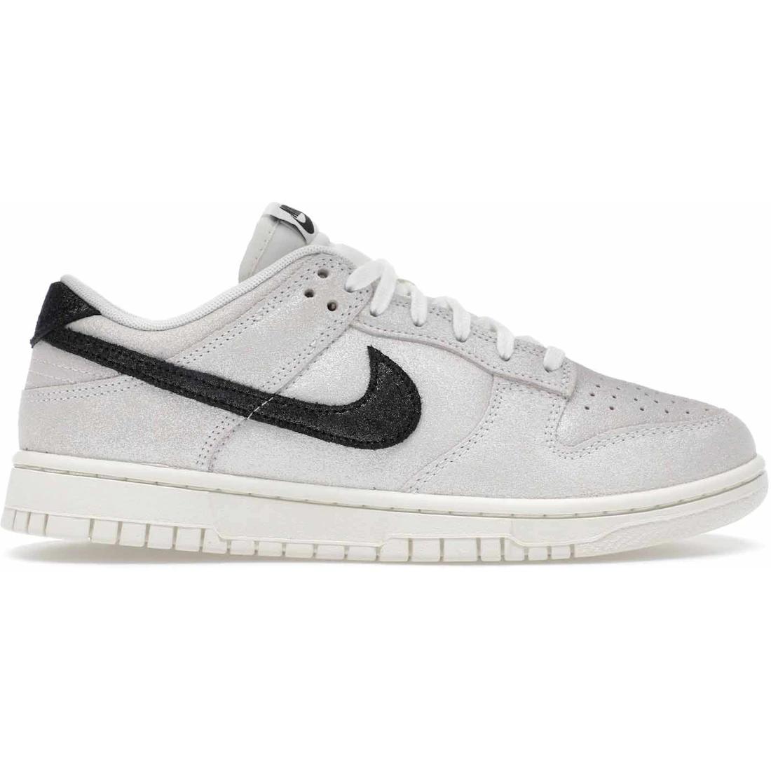 

Кроссовки Nike Dunk Low SE Белые Черные Командно-красные (Женский)(HQ3502-100) 38.5
