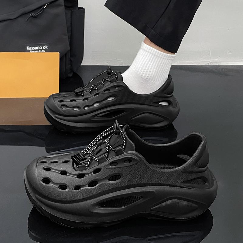 Fashion Trendy Men's Sandals Outdoor Wear Thickened Anti-slip Wear-resistant Fashion EVA Moulded Couples Clog Shoes Wholesale