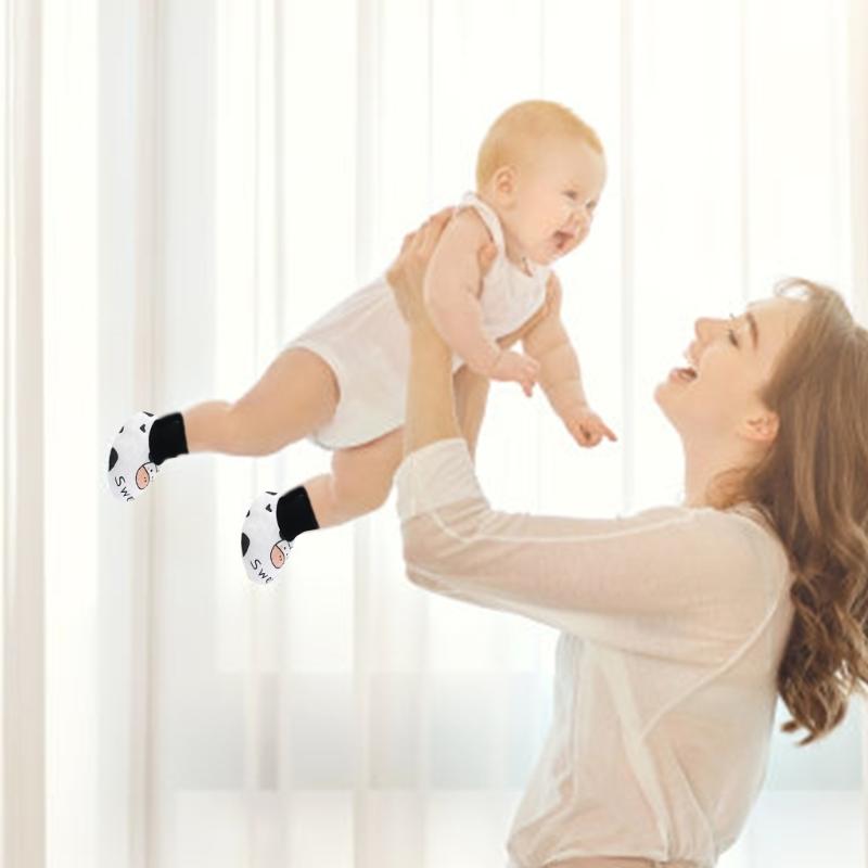 No Scratch Mittens Socks Set Toddler Mitts Baby Mittens Cotton Gloves Footwear Baby Breathable Gloves for Boys Girls