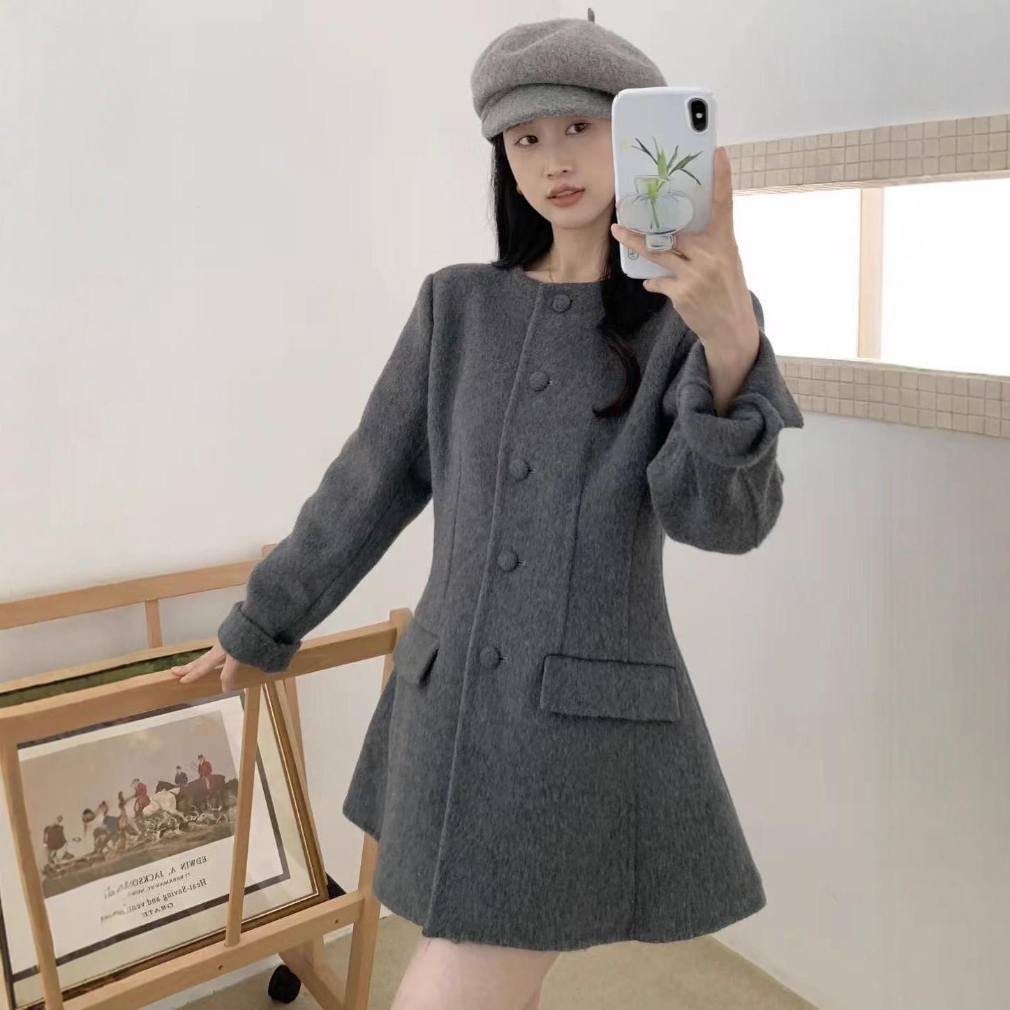 

2025 Elegant Double-Faced Wool Coat - Slimming Casual Mid-Length, Perfect for Autumn & Winter. Small