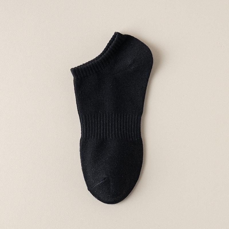 Men s Breathable Cotton Mid-Calf Sports Socks - Summer Thin, Solid Color, Sweat-Wicking, Short Length Poly-cotton
