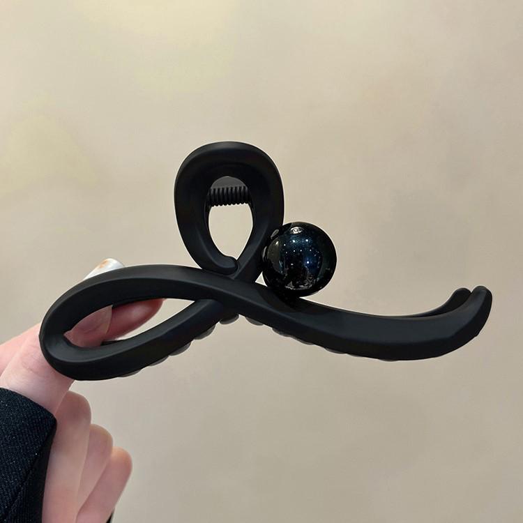 Elegant 2024 Coffee Pearl Shark Hair Clip for Women – Large Volume Summer Claw Accessory