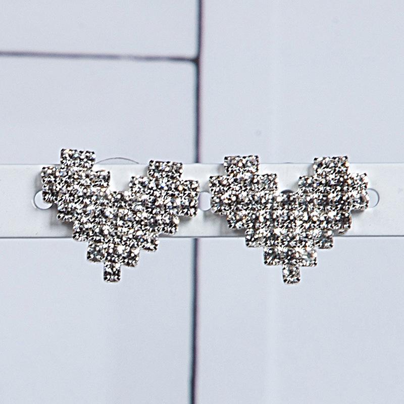 Korean Style Luxurious Heart Diamond Silver Stud Earrings for Women