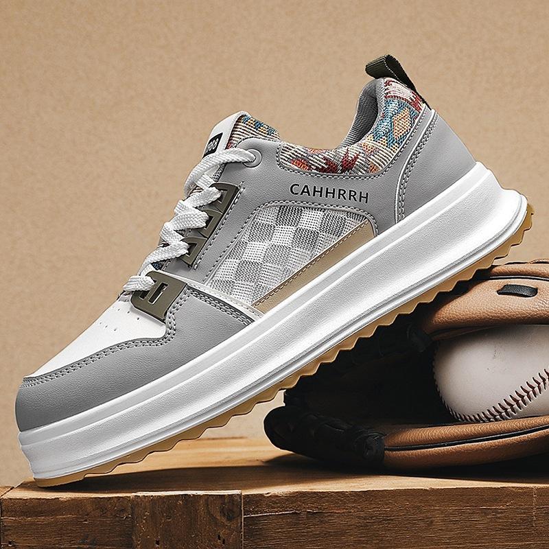 

Mesh men s shoes casual sports shoes student spring and summer 2025 board shoes men s niche trendy shoes thick soles increase 39