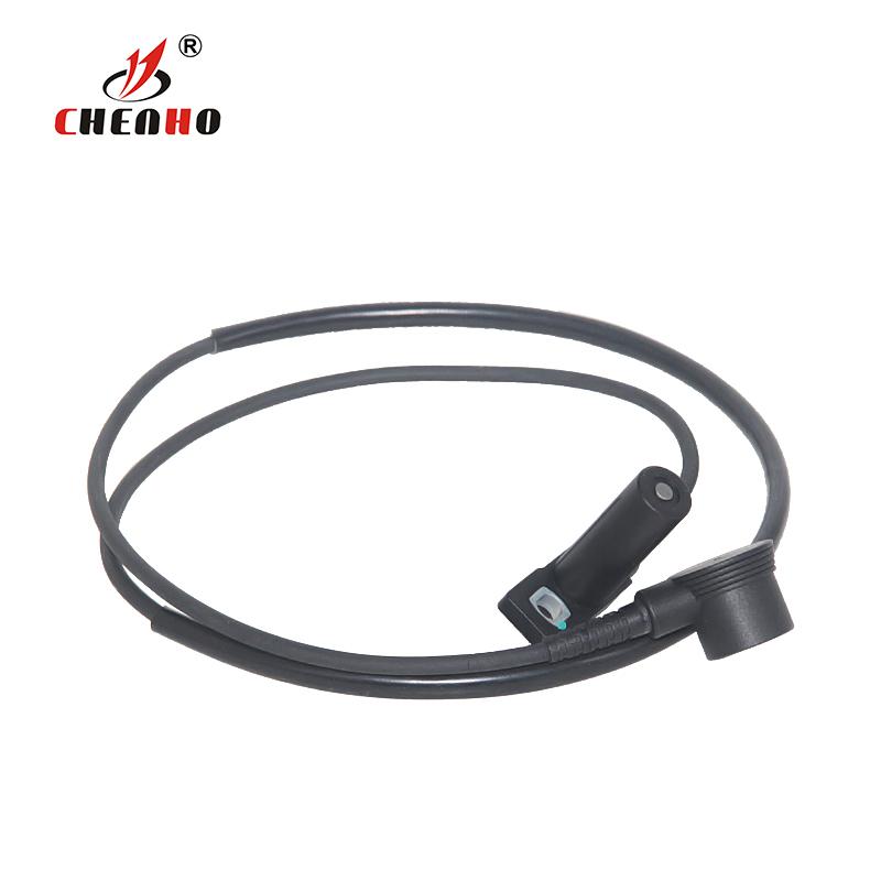 

Crankshaft Position Sensor Fits M-ercedes W201 W124 W140 Engine E SL S 500 400 300 190 Class 0261210055 0031530128