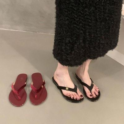 Retro Flat Shoes Women's Shoes Sandals and Fashionable Flip-flops