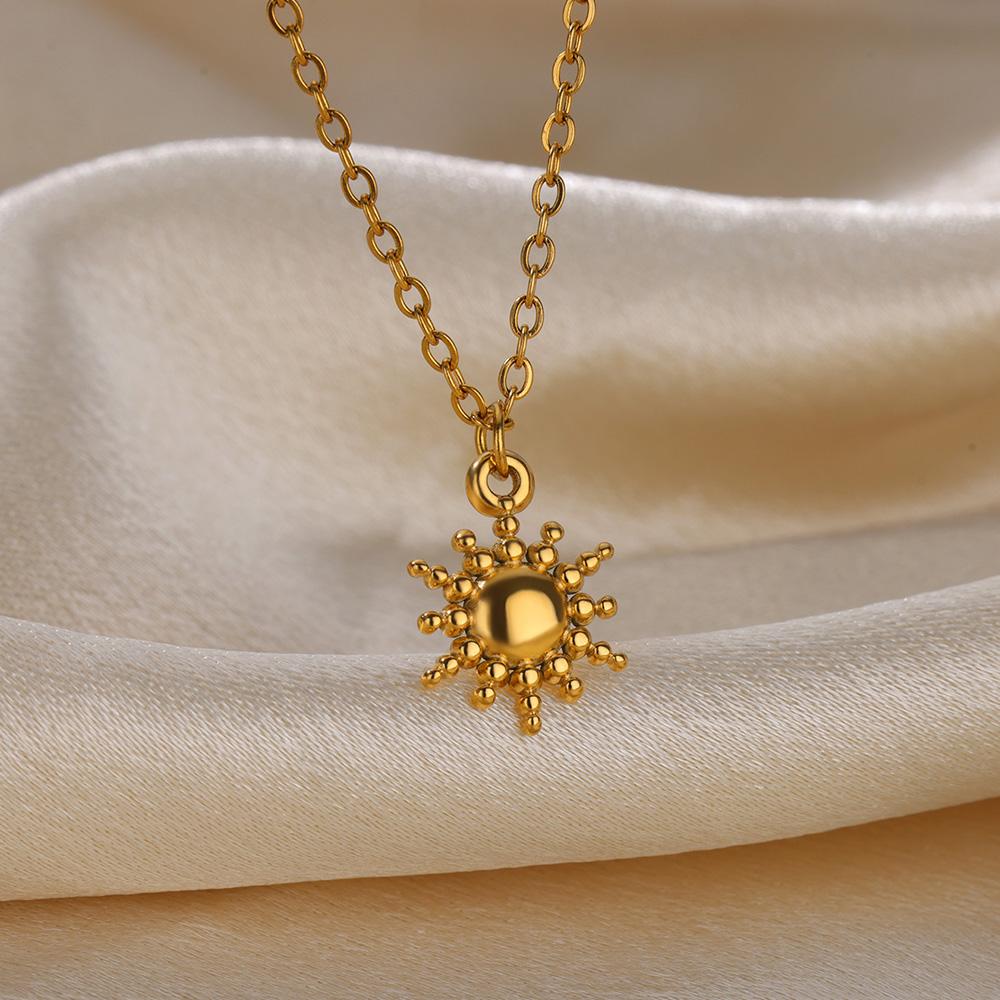 Stainless Steel Geometric Necklace For Women Fashion Sun Sunflower Pendant Clavicle Chain Aesthetic Jewelry Accessories Femme