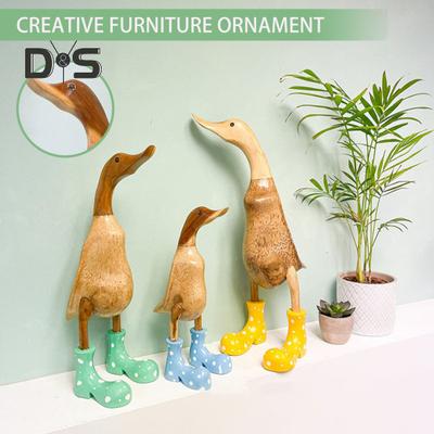 Živicová figúrka kačice so škvrnitými čižmami do dažďa Wellies Zvieracia postava Hračka Model Socha Socha Stolná dekorácia Záhradná dekorácia Ornament Festival Darček