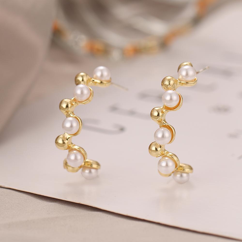 Simple Creative Exaggerated Pineapple Love Heart-shaped Geometric Chain Earrings Women Personality Geometric Girl Earrings