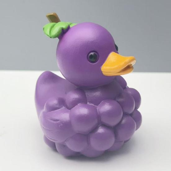 Fruit Duck Figurine Peach Pineapple Grape Strawberry Banana Resin Statue Sculpture Home Office Decoration Ornament