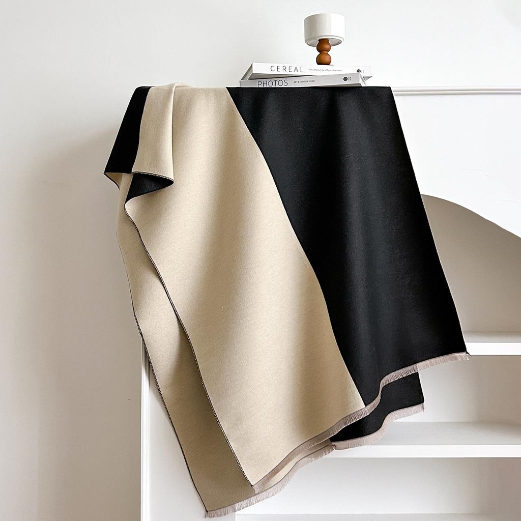 Autumn And Winter Women'S Color Matching Fringed Hair Scarf Women'S Splicing Thickened Shawl Scarf