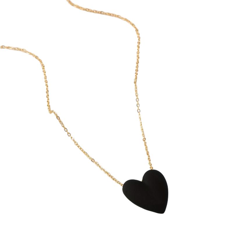 Heart Pendant Necklace for Women, Elegant Versatile Clavicle Chain, Perfect for Holiday Gifts