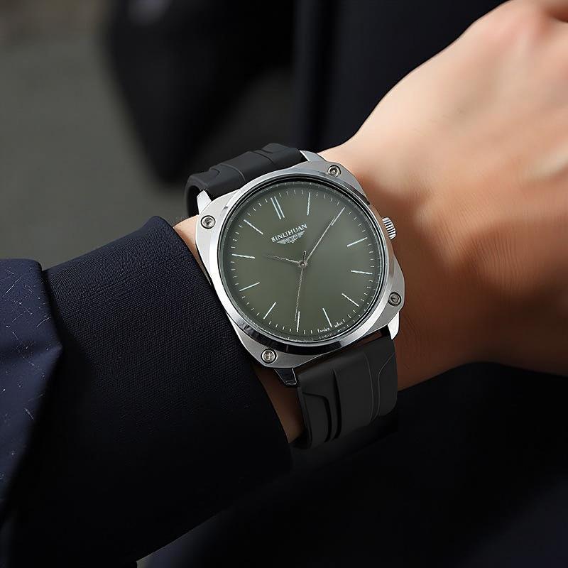 JYL Men's Watch Simple Quartz Daily Wear Leather Strap