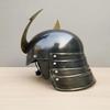 Handgefertigter Stahl-Samuraihelm mit Mondsichel-Kamm – Mittelalterliche Kabuto-Rüstungsreplik, Tragbarer Kriegerhelm, Sammlergeschenk