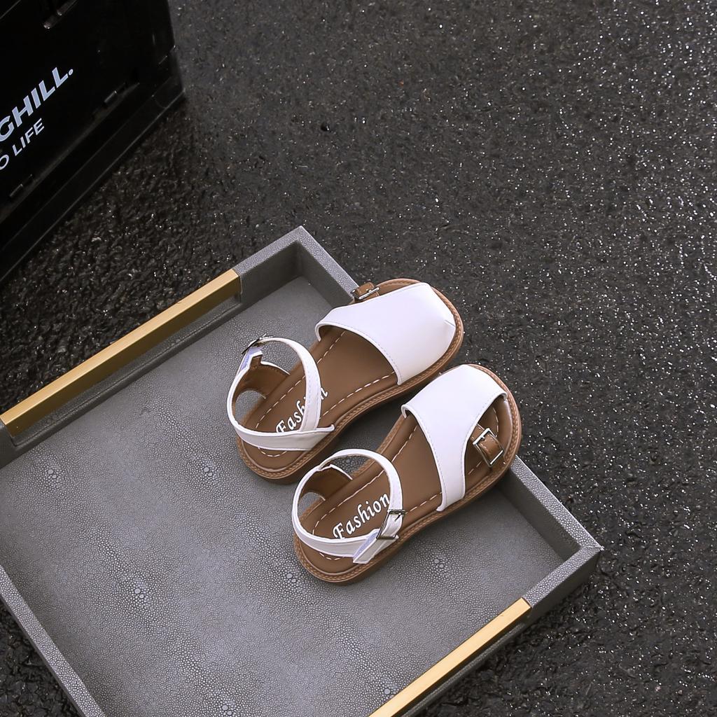 Kids Strappy Sandals for Girls 2025 Summer Non-slip Toes Capped Toddler Barefoot Shoes Elegant Retro Girls Garden Party Sandals