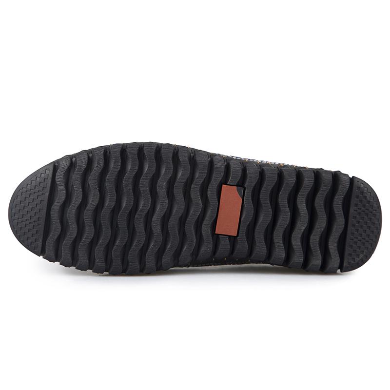 Men Breathable Sneakers New Fashion Shoes Climbing Hiking Shoes Men Outdoor Beach Shoes Mesh Shoes Mens