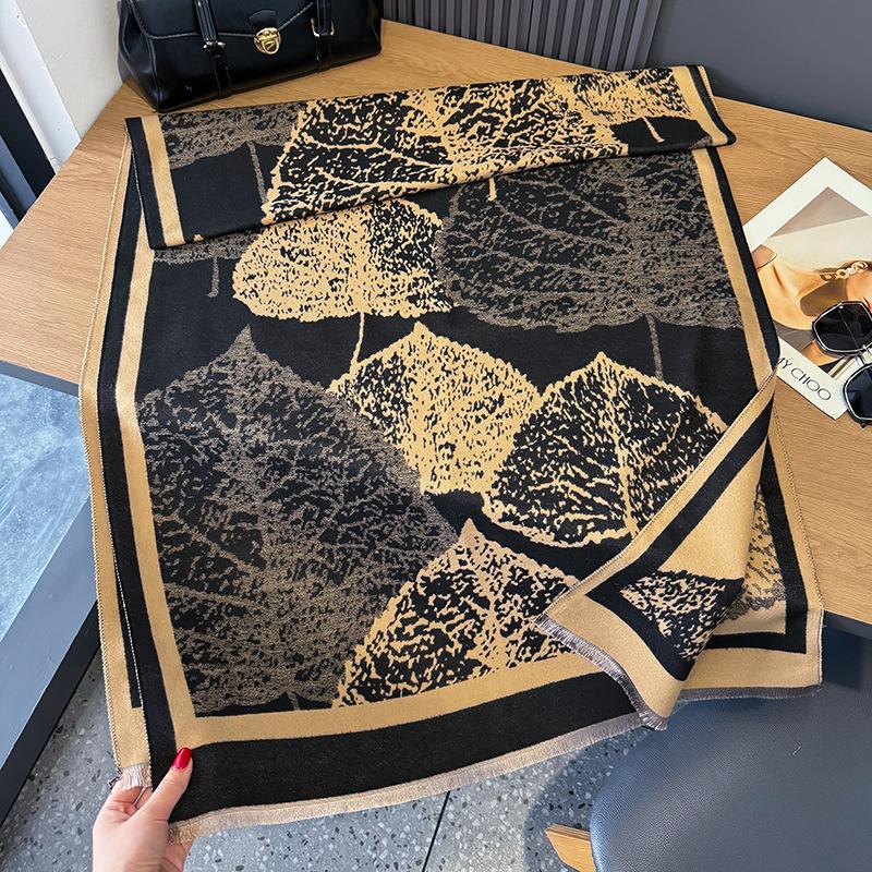 Versatile Mori Contrasting Colors Double-Sided Imitation Cashmere Scarf Winter High-End Warm Shawl Women