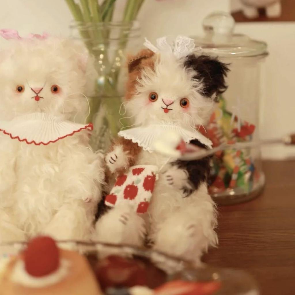 [USED] Calico Cat with Tongue Out, Plush Toy, Overseas Artist, OOAK Teddy Bear