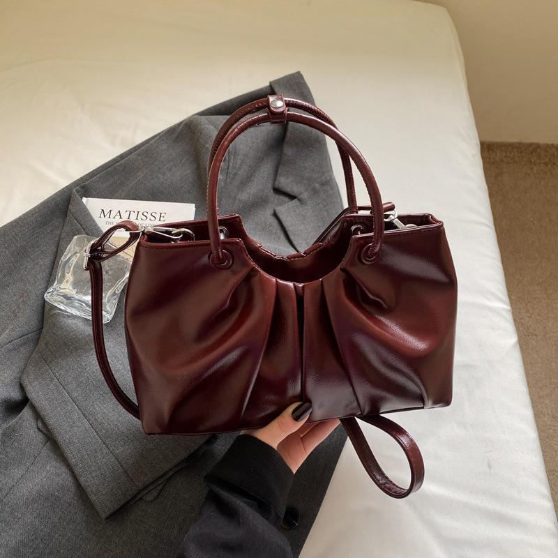 Korean version of the tide portable pleated cloud bag 2050 new large-capacity bag single shoulder women's summer women's oblique span bag