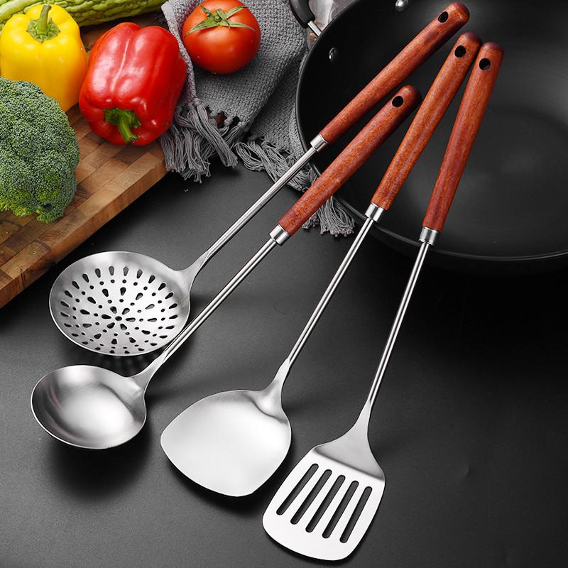 

Кухонная утварь из нержавеющей стали с деревянной ручкой, бытовые суповые ложки, лопатки для жарки, набор из четырех предметов, ложка с прорезями с длинной ручкой