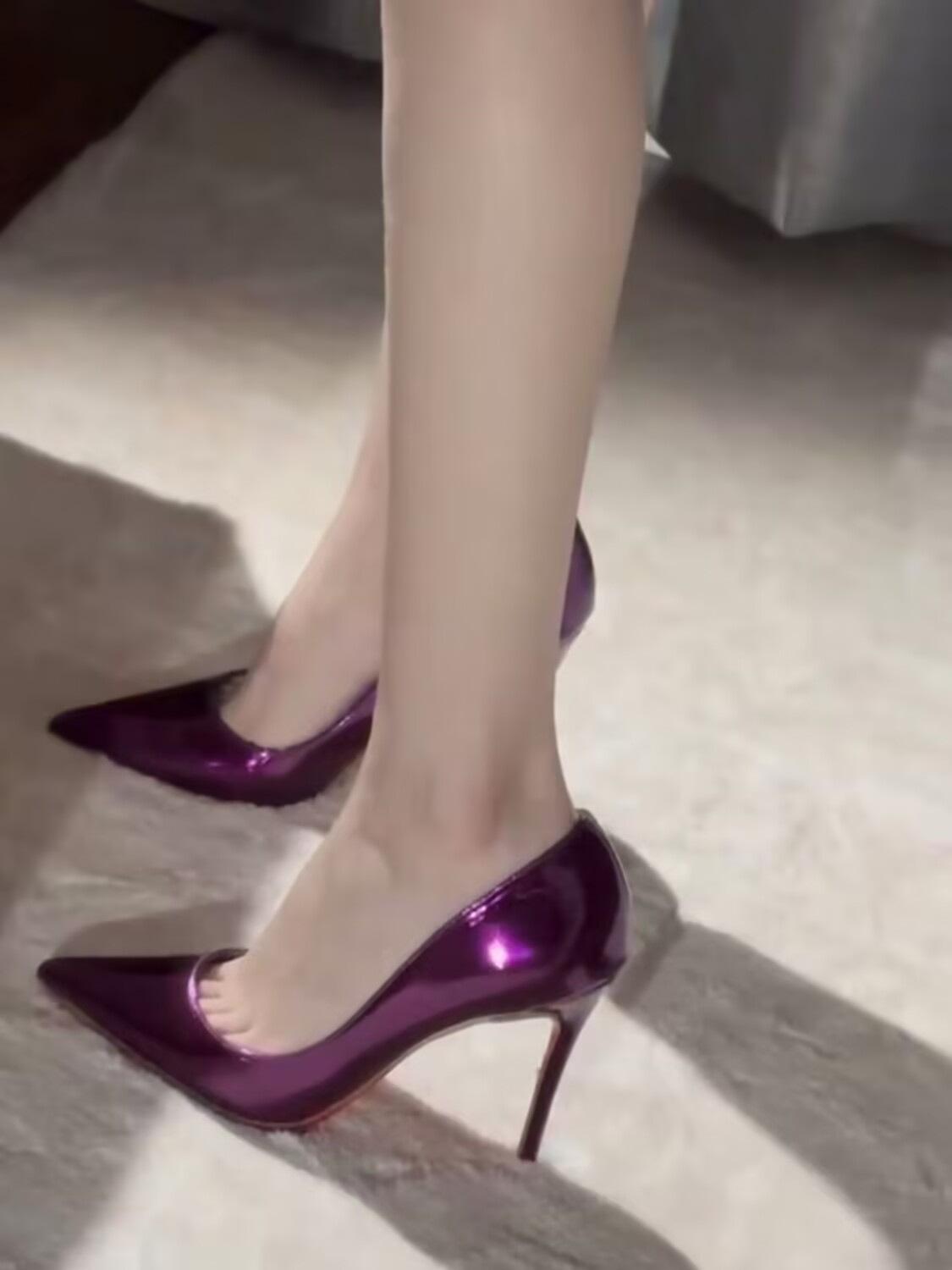 

Royal sister pointed sexy purple high heels side empty women s spring and autumn 2025 new models not tired feet thin heels red soles single shoes 34 фиолетовый