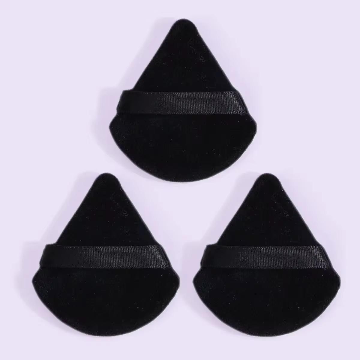 

Portable Triangular Setting Powder Puff Delicate Bouncy Can Wet or Dry Multi functional for Targeted Application Detailing