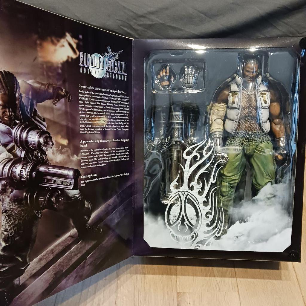 [USED] FF7 AC Barret Figure Play Arts Kai Advent Children