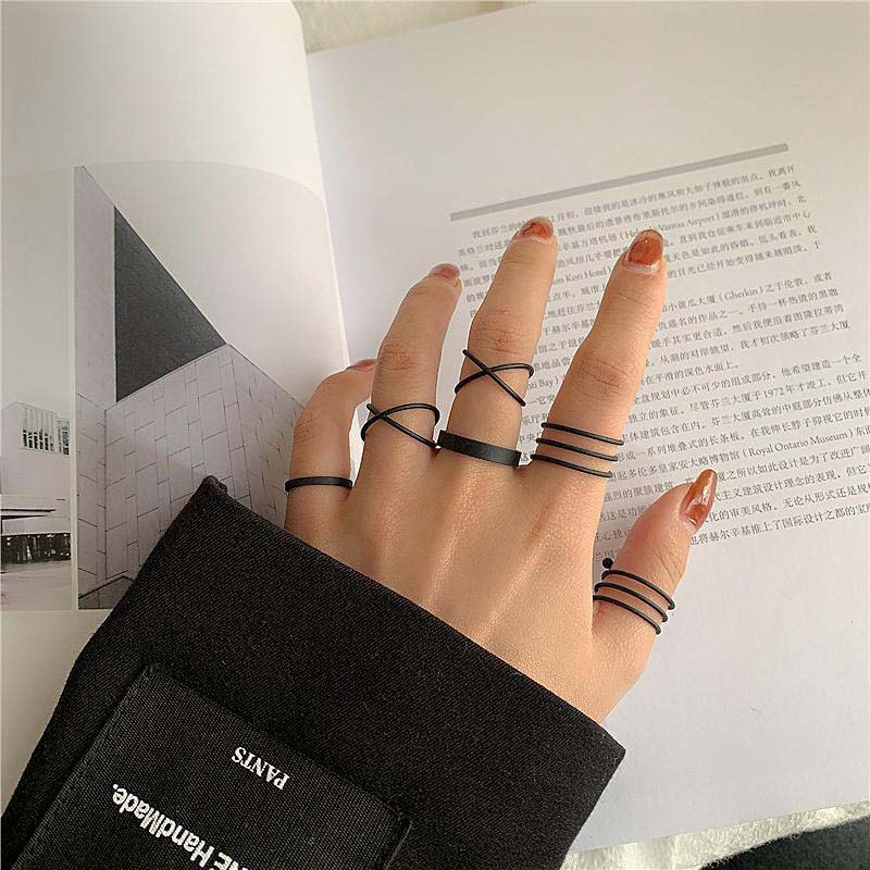 7Pcs/set Punk Finger Rings Black Rings Set Statement Korean Style Joint Ring For Women Gothic Fashion Jewelry 2026 Cool Vintage