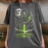 Kosmiczne UFO T-shirt z lat 90., Kosmiczny Horror Koszulka, Retro Kosmiczny T-shirt, Kosmiczne Porwanie UFO Koszulka, Kosmiczna Koszulka z Istotą Pozaziemską, Koszulka dla Miłośników Comfort Colors