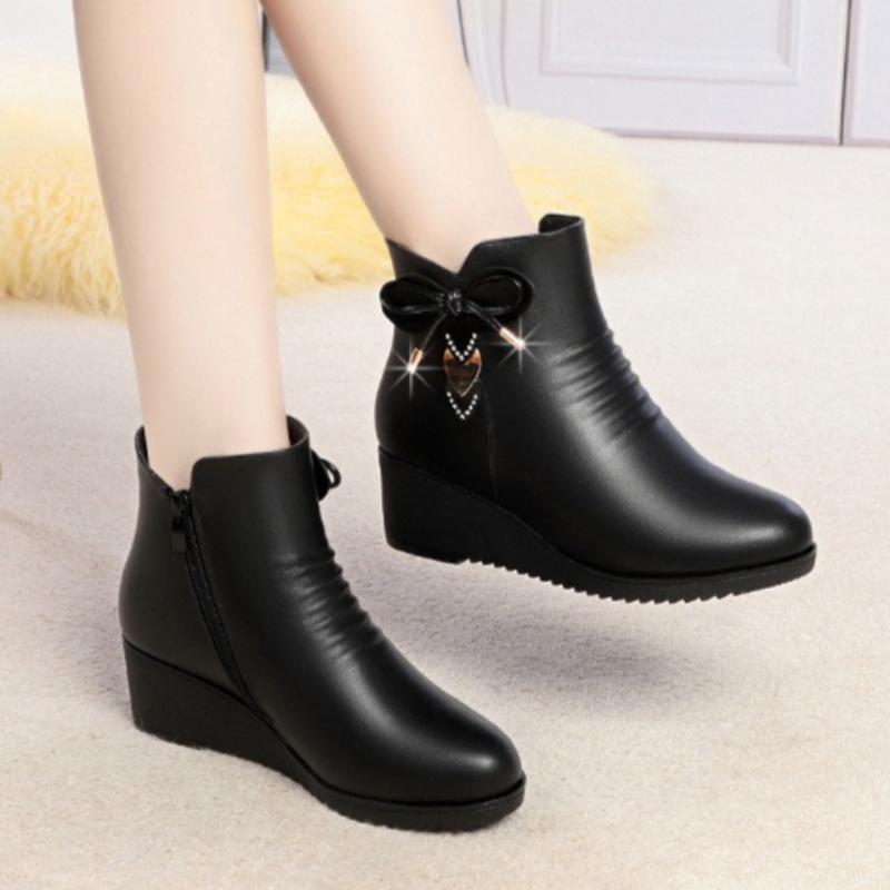 Women's Wedge Heel Fleece-Lined Short Boots for Autumn and Winter - Versatile and Warm for Seniors