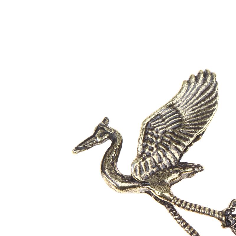 Elegant Brass Flying Crane Figurine Vintage Style Animal Home Decor Office Gift Detailed Feathers Comb Table Ornament Tea Pet