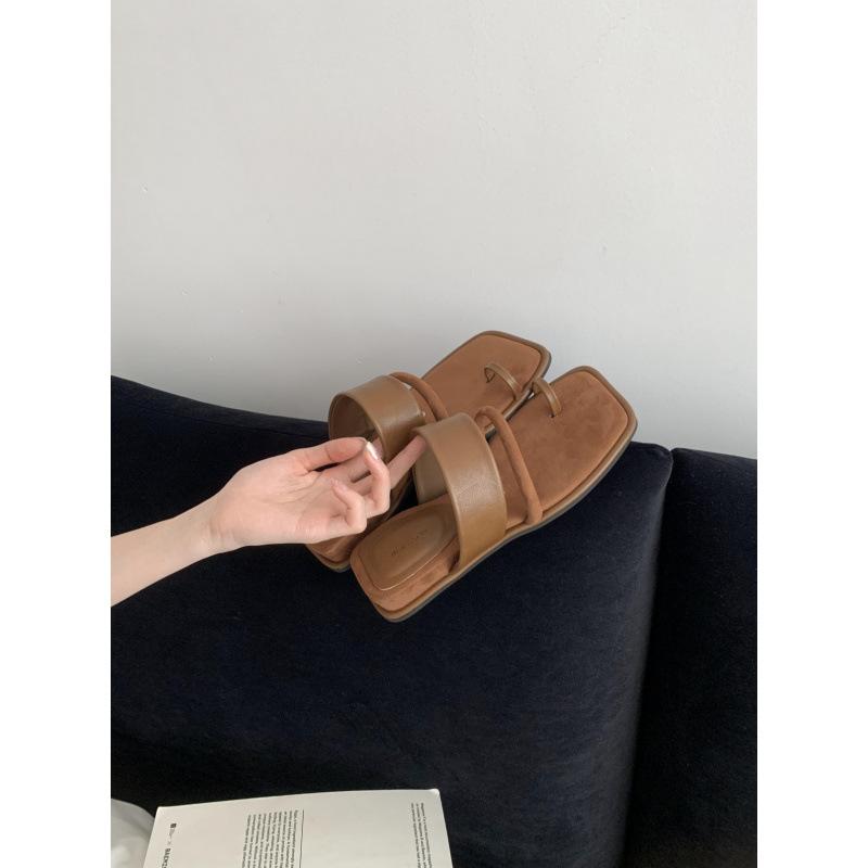 

Flat bottom simple fashion square head open-toed sandals women s skirt summer cool slippers high-end one-word slippers tide 39