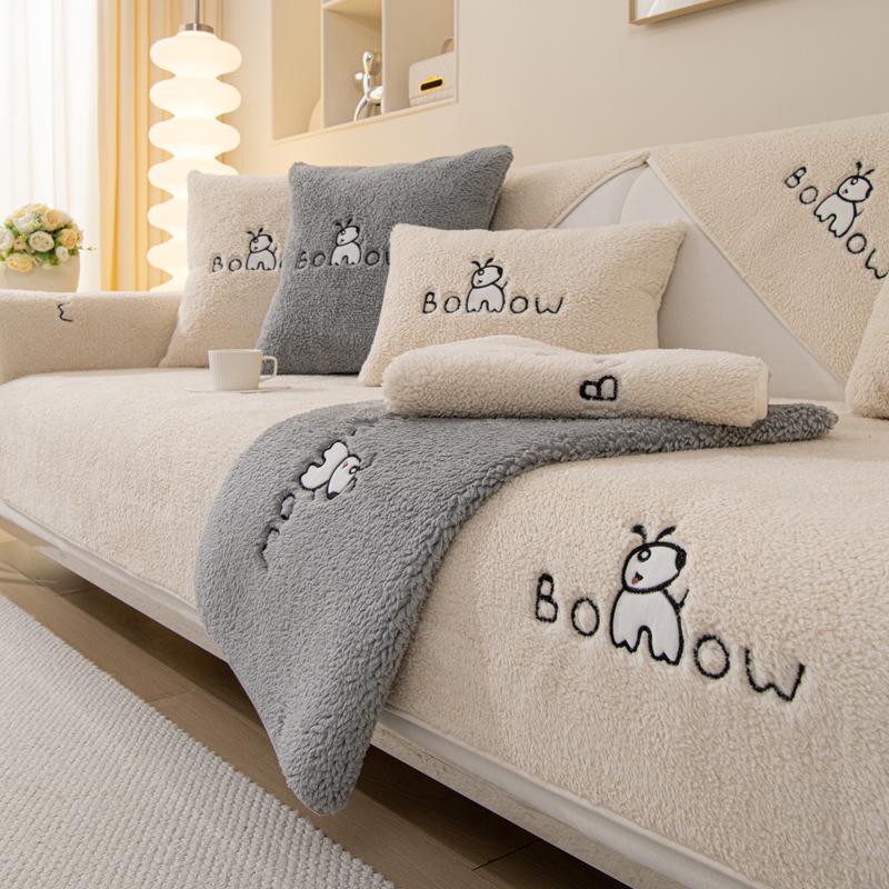 Winter Lamb Velvet Sofa Cover Anti-slip Particles Design Cushion Towel Cartoon Style Embroidery Sofa Cover Thickening Warm Mat