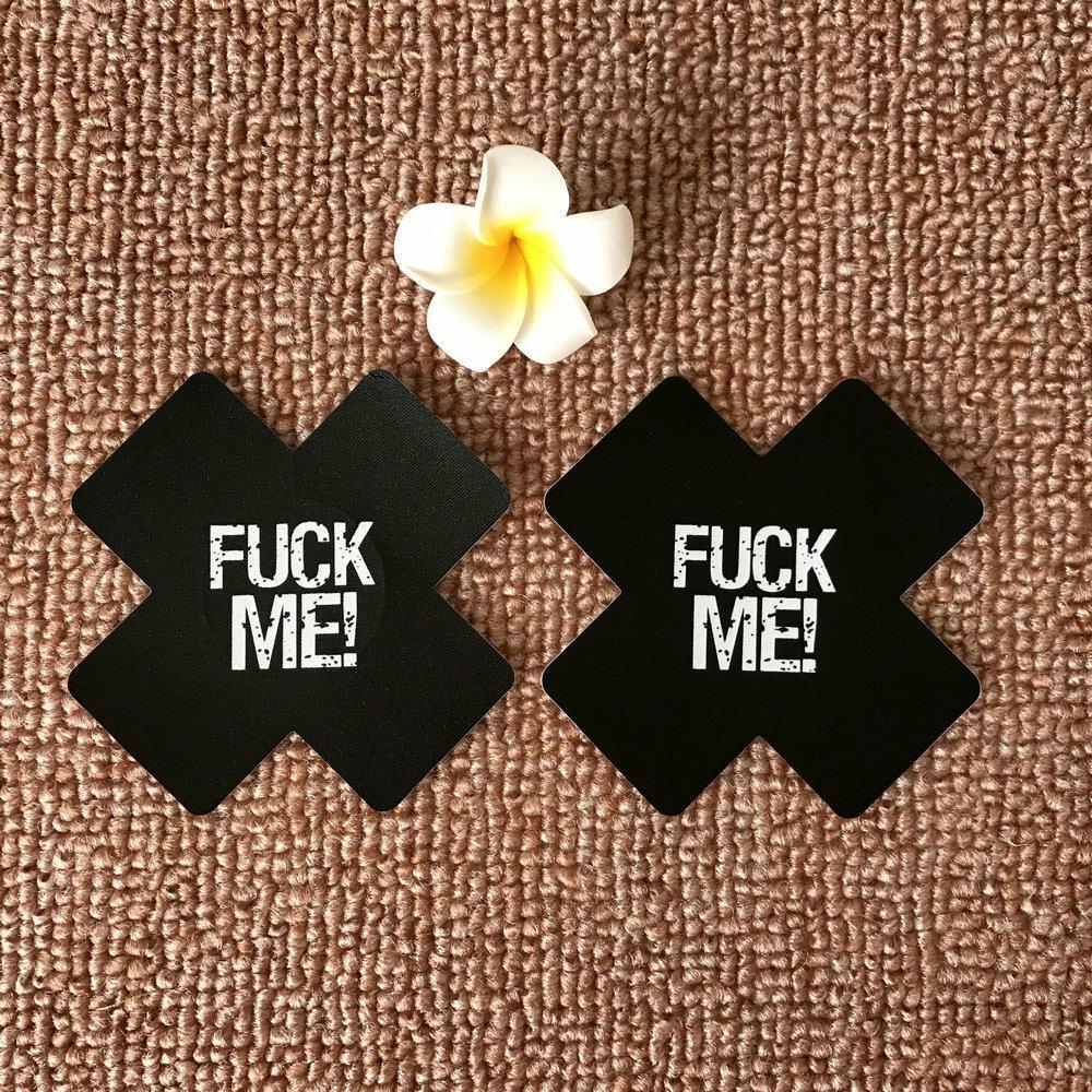 Verführerisches Dessous- und Accessoire-Set: Kopfschmuck, Nippelpasties, Vibrator, Schmuck - Verführerische Kombination