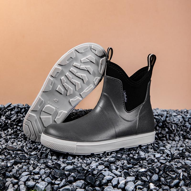 Fashion Versatile Casual Middle Tube Waterproof Shoes Men Fashion Hiking Shoes Anti-slip Wear-resistant Outdoors Rain Boots Fishing Boot