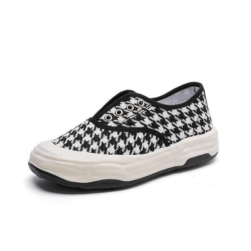 Damesko Vår Ny Mote Pustende Canvas Sko Kvinnelige Studenter Casual Mesh Tide Match Skateboard Sko Street Shot