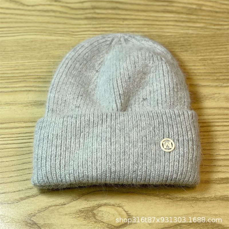 

Женская шерстяная шапка из кроличьего меха Осень и Зима Новая корейская версия Универсальная утолщенная теплая шапка Защита ушей Вязаная шапка из кроличьего меха one size