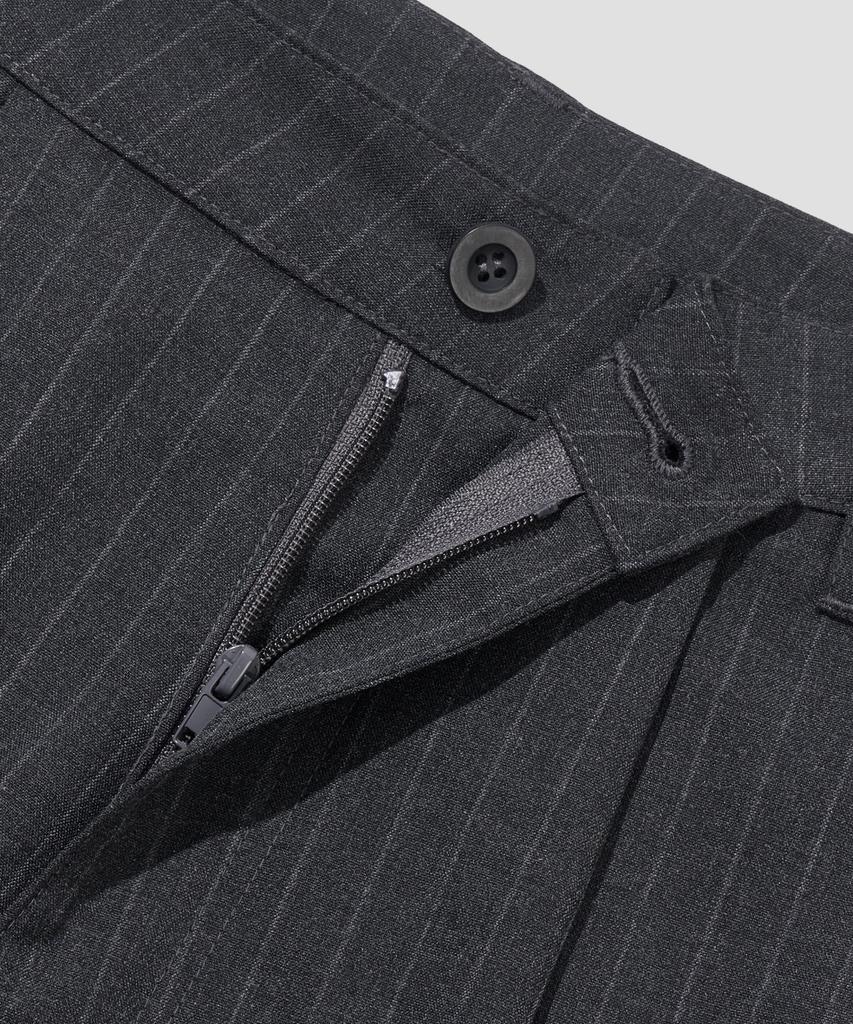Age O.D. Double-Pleated Bermuda Slacks [Charcoal Stripe]
