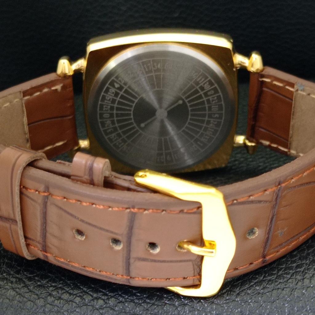 HAND-WINDING VINTAGE SWISS MENS POKER FACE RED COLOR DIAL WATCH a701111-5 R205b-a701111