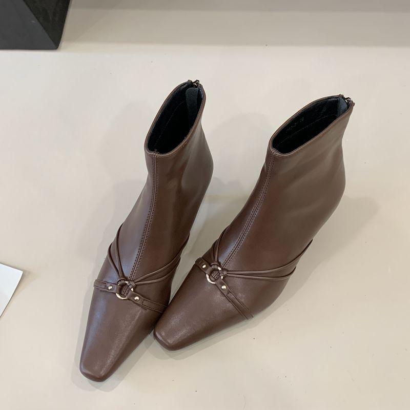 

Мода Bailamos 2025 Зима Новый Бренд Женские Ботильоны На Тонком Низком Каблуке Туфли-Лодочки для Платья Модные Пряжки Круглый Носок Женские Элегантные Короткие Ботинки 39 коричневый