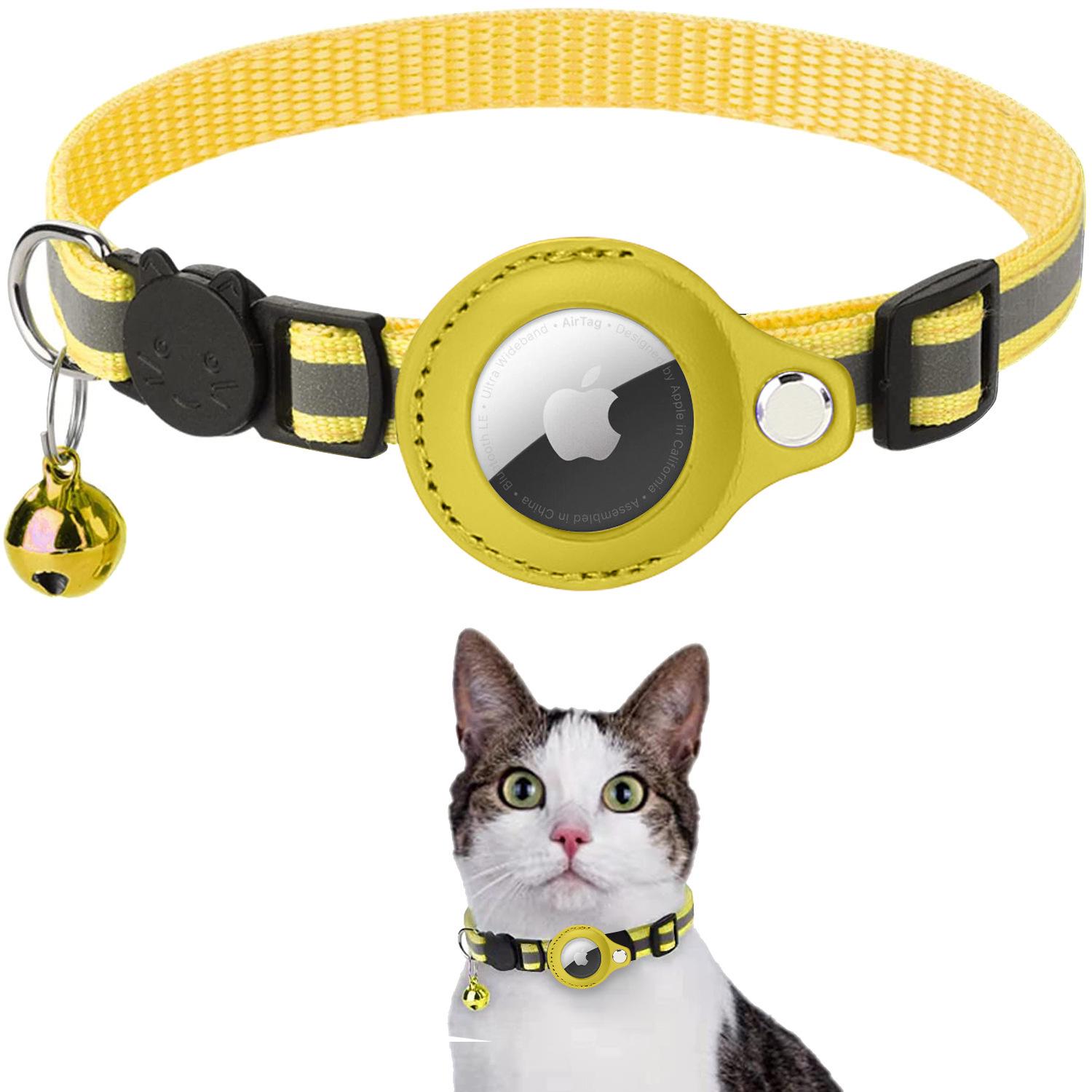 

Apple AirTag Protective Pet Collar with Anti-Loss Tracker and Reflective Bell for Cats