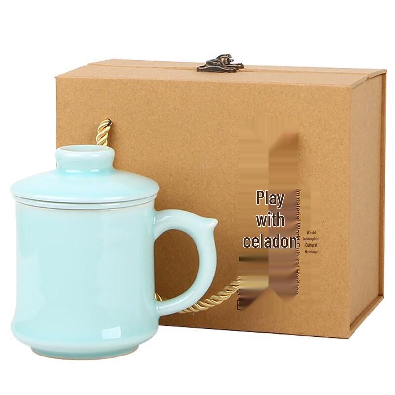 

Longquan Celadon Lidded Teacup - Empty Mountain New Rain