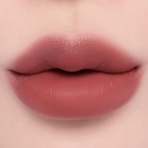 

Clio Карандаш Butter Bomb 3,9 г 010 Maple Brick