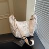 Floral dumpling bag women's new commuter shoulder armpit bag versatile large-capacity messenger bag
