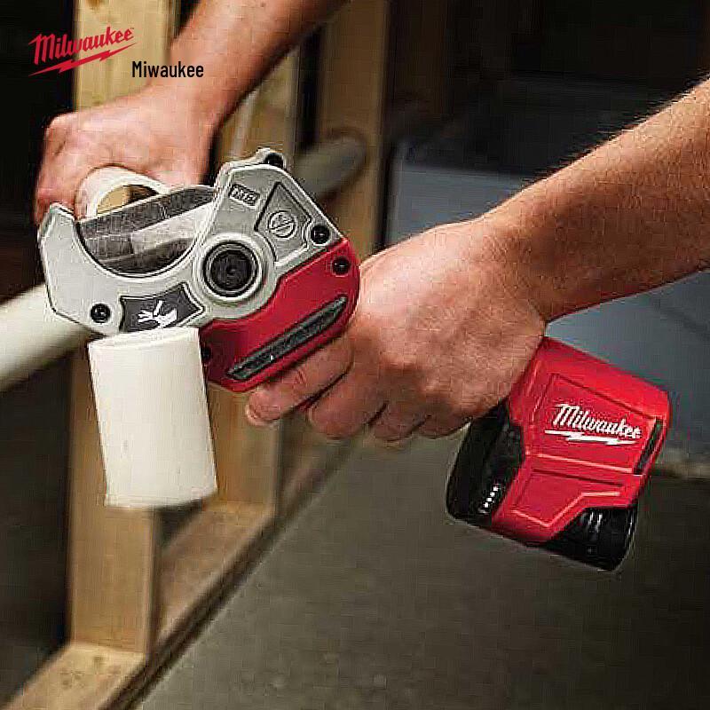 Milwaukee M12 Cordless Plastic Pipe Shear CN plug (adapter included)
